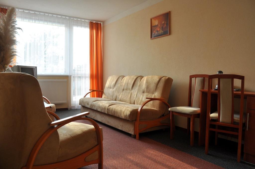Hotel Zagiel Niewiesze Exterior foto
